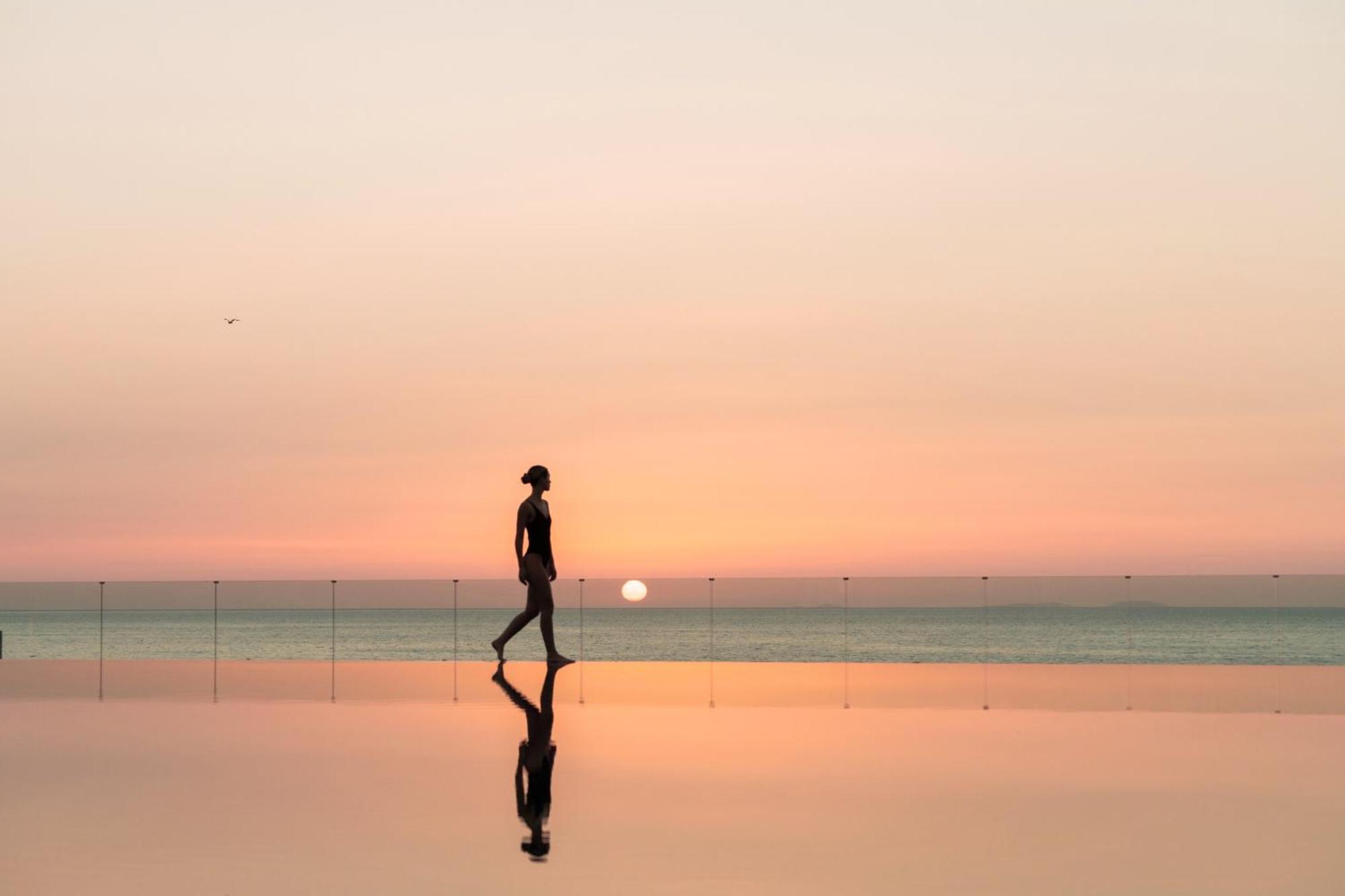 米诺斯宫套房酒店 - 仅限成人入住 圣尼古拉奥斯 外观 照片 Sunset at the Dead Sea